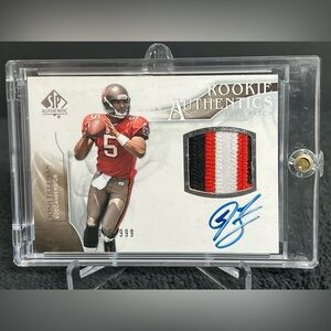 2009 UD SP Authentic Josh Freeman Rookie Jersey Auto RC /999 Bucs SICK PATCH